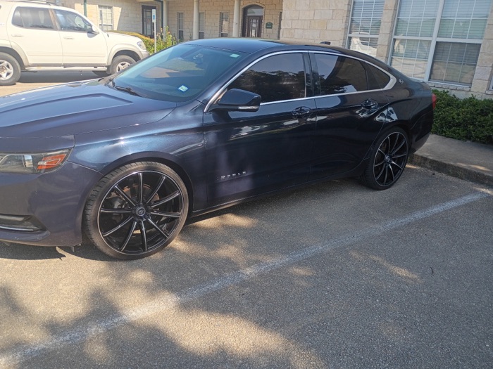Chevrolet Impala photo 1