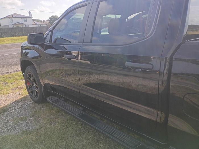 Chevrolet Silverado photo 3